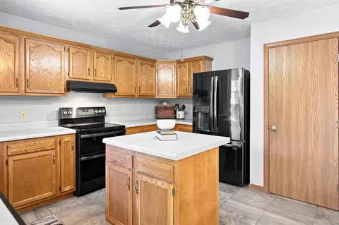 Photo 19 of 807 Bennett Rd, Linden, IN 47955