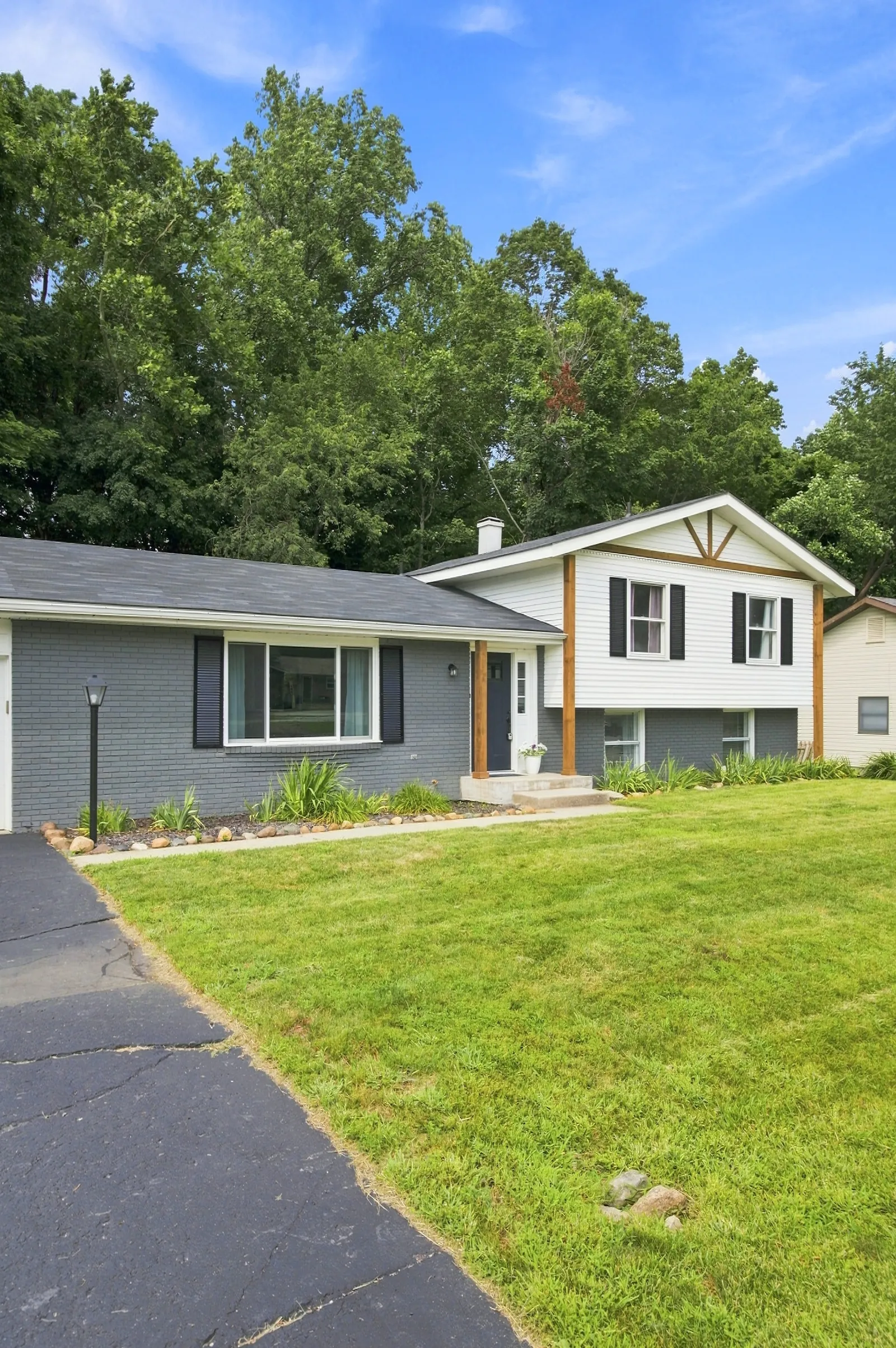 Front of the home at 100 Foxwood Ct, Lafayette, IN 47905