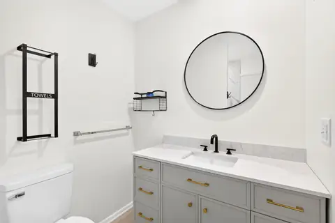 Photo 25 of 2815 Yellowwood Ct, Columbus, IN 47203