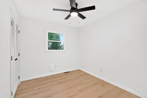 Photo 27 of 2815 Yellowwood Ct, Columbus, IN 47203