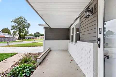 Photo 43 of 2815 Yellowwood Ct, Columbus, IN 47203